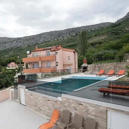 Holiday home Holiday In Split Riviera 34866 Klis